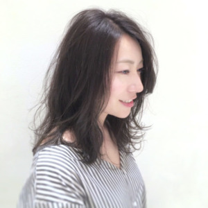 エアリーグレージュ